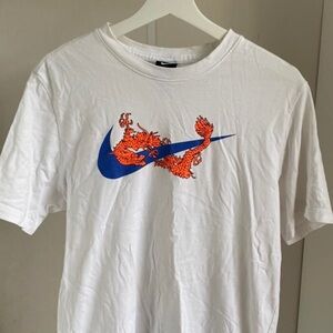 Nike XL Basketball Division Global Exploration Dragon T-Shirt